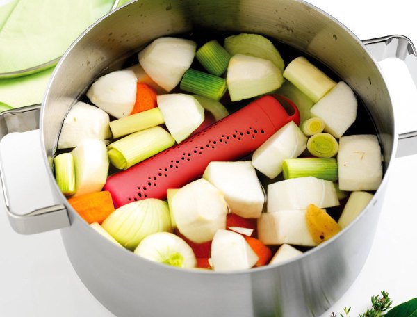 mastrad-silicone-herbs-and-spice-infuser